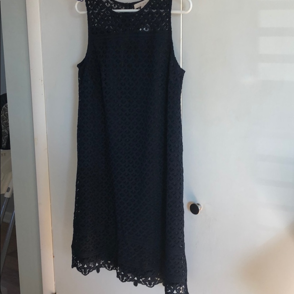 Beautiful lace maternity dress